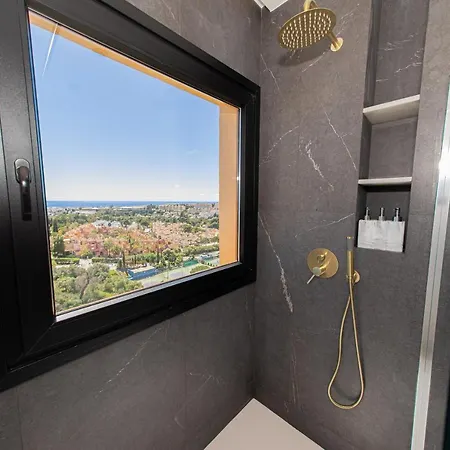 Апартаменты Amazing With Stunning Views