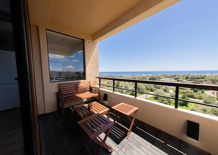 Amazing With Stunning Views *