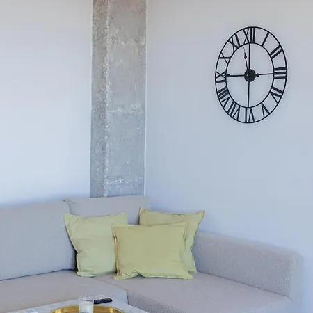 Amazing With Stunning Views *