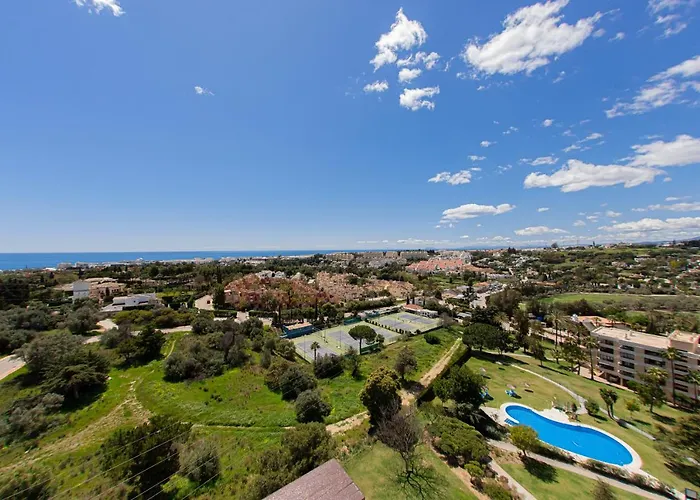 Amazing With Stunning Views Apartament Marbella
